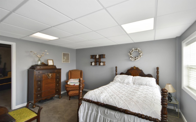241 Donna Avenue, Morgantown, West Virginia 26505, 4 Bedrooms Bedrooms, 8 Rooms Rooms,3 BathroomsBathrooms,Single Family Attached,For Sale,Donna,10159081