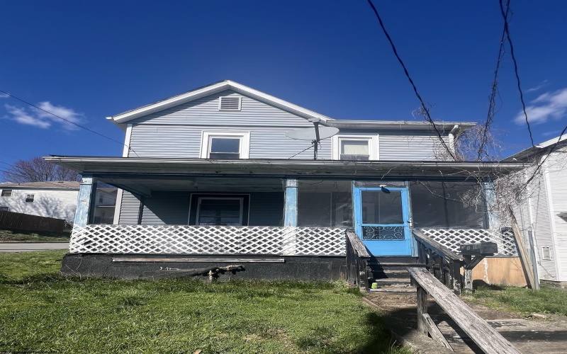 1216 Hillcrest Court, Clarksburg, West Virginia 26301-0001, 3 Bedrooms Bedrooms, 5 Rooms Rooms,1 BathroomBathrooms,Single Family Detached,For Sale,Hillcrest,10159089