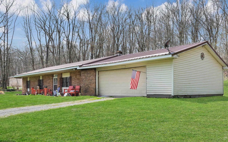 3935 Cranesville Road, Terra Alta, West Virginia 26764, 3 Bedrooms Bedrooms, 5 Rooms Rooms,1 BathroomBathrooms,Single Family Detached,For Sale,Cranesville,10159109
