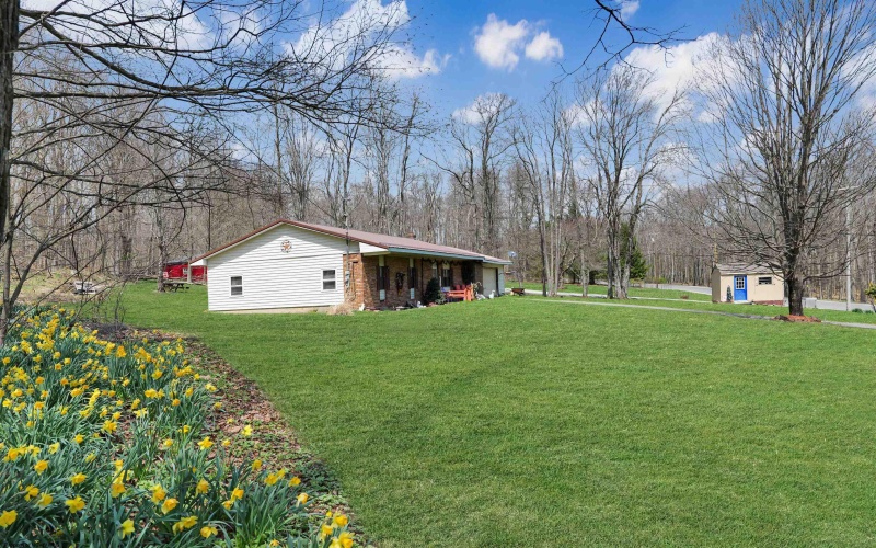 3935 Cranesville Road, Terra Alta, West Virginia 26764, 3 Bedrooms Bedrooms, 5 Rooms Rooms,1 BathroomBathrooms,Single Family Detached,For Sale,Cranesville,10159109