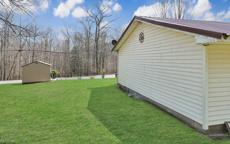 3935 Cranesville Road, Terra Alta, West Virginia 26764, 3 Bedrooms Bedrooms, 5 Rooms Rooms,1 BathroomBathrooms,Single Family Detached,For Sale,Cranesville,10159109