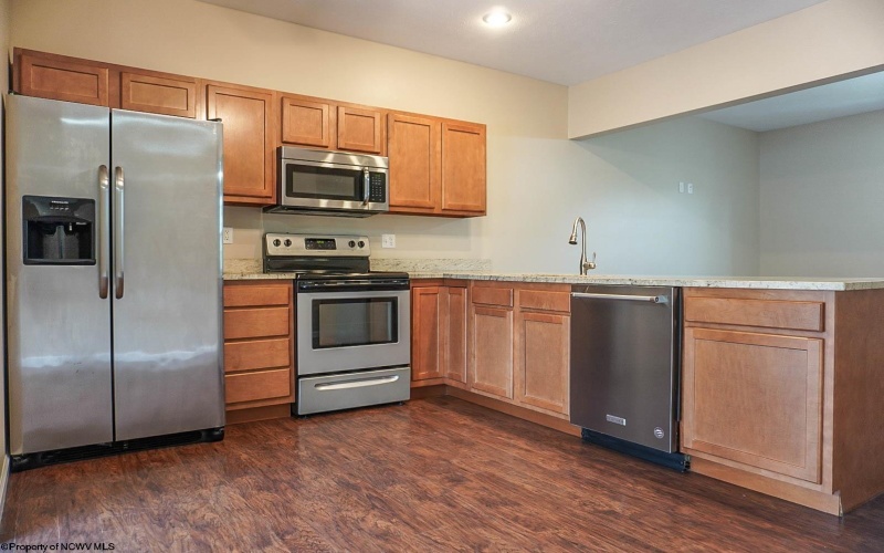 3 Tall Grass Lane, Morgantown, West Virginia 26505, 2 Bedrooms Bedrooms, 5 Rooms Rooms,2 BathroomsBathrooms,Single Family Attached,For Sale,Tall Grass,10159103