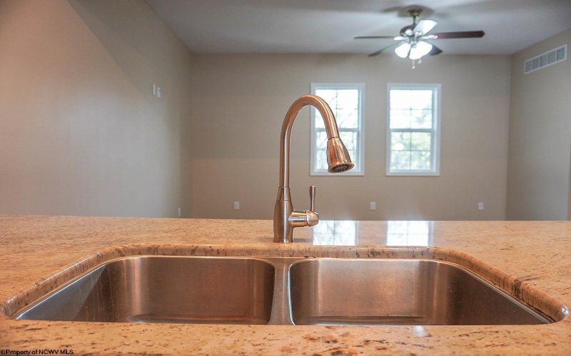 3 Tall Grass Lane, Morgantown, West Virginia 26505, 2 Bedrooms Bedrooms, 5 Rooms Rooms,2 BathroomsBathrooms,Single Family Attached,For Sale,Tall Grass,10159103