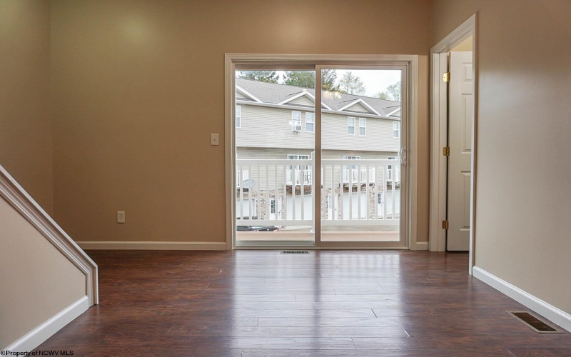 3 Tall Grass Lane, Morgantown, West Virginia 26505, 2 Bedrooms Bedrooms, 5 Rooms Rooms,2 BathroomsBathrooms,Single Family Attached,For Sale,Tall Grass,10159103