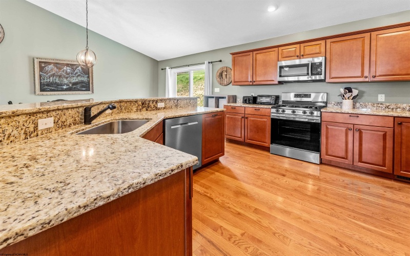 22 Sundance Drive, Morgantown, West Virginia 26508, 3 Bedrooms Bedrooms, 8 Rooms Rooms,3 BathroomsBathrooms,Single Family Detached,For Sale,Sundance,10159100