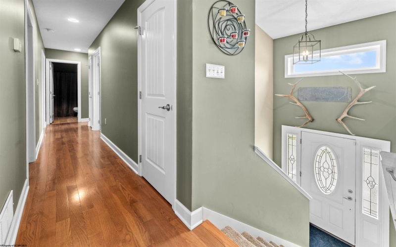 22 Sundance Drive, Morgantown, West Virginia 26508, 3 Bedrooms Bedrooms, 8 Rooms Rooms,3 BathroomsBathrooms,Single Family Detached,For Sale,Sundance,10159100