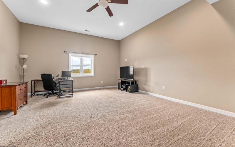 22 Sundance Drive, Morgantown, West Virginia 26508, 3 Bedrooms Bedrooms, 8 Rooms Rooms,3 BathroomsBathrooms,Single Family Detached,For Sale,Sundance,10159100