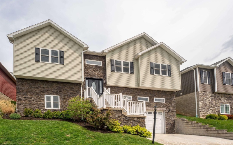 22 Sundance Drive, Morgantown, West Virginia 26508, 3 Bedrooms Bedrooms, 8 Rooms Rooms,3 BathroomsBathrooms,Single Family Detached,For Sale,Sundance,10159100