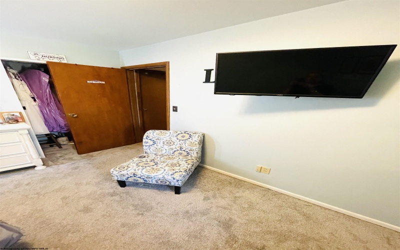 507 Hayhurst Street, Rivesville, West Virginia 26588, 4 Bedrooms Bedrooms, 9 Rooms Rooms,2 BathroomsBathrooms,Single Family Detached,For Sale,Hayhurst,10159092