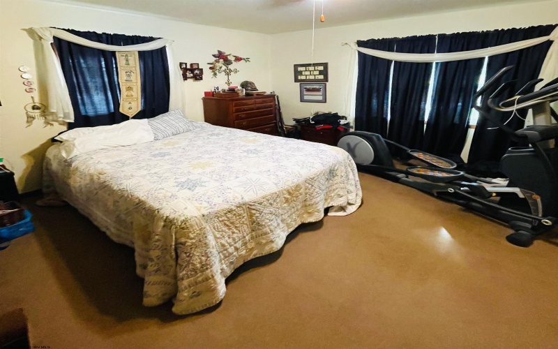 507 Hayhurst Street, Rivesville, West Virginia 26588, 4 Bedrooms Bedrooms, 9 Rooms Rooms,2 BathroomsBathrooms,Single Family Detached,For Sale,Hayhurst,10159092