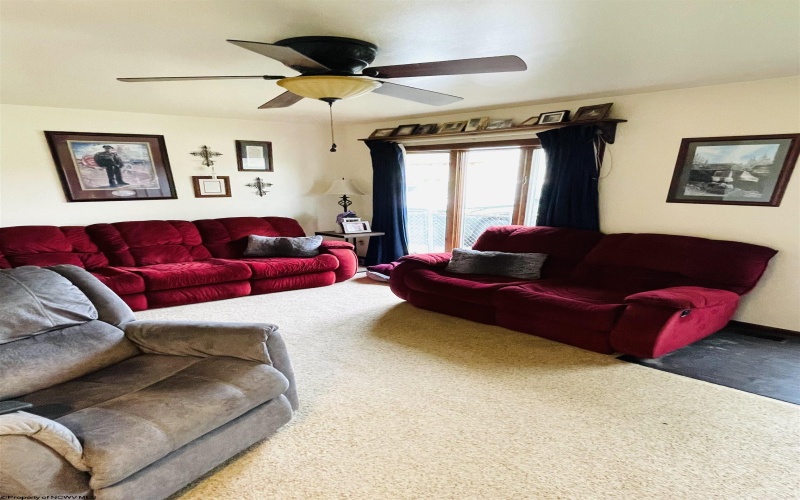 507 Hayhurst Street, Rivesville, West Virginia 26588, 4 Bedrooms Bedrooms, 9 Rooms Rooms,2 BathroomsBathrooms,Single Family Detached,For Sale,Hayhurst,10159092