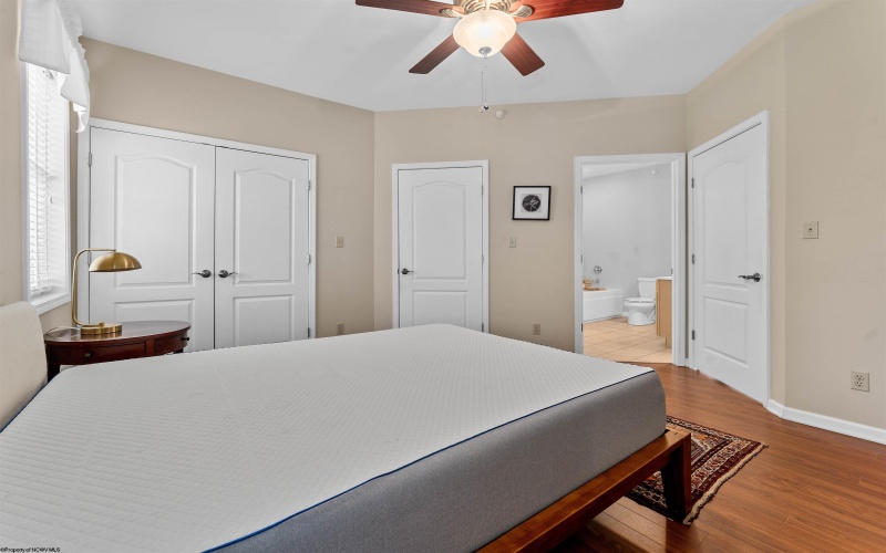 231 Fountain View Drive, Morgantown, West Virginia 26505, 2 Bedrooms Bedrooms, 5 Rooms Rooms,2 BathroomsBathrooms,Single Family Attached,For Sale,Fountain View,10159127