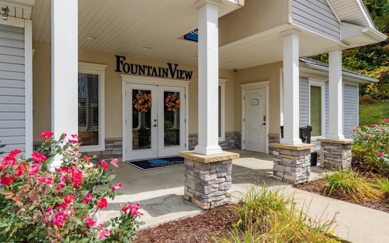 231 Fountain View Drive, Morgantown, West Virginia 26505, 2 Bedrooms Bedrooms, 5 Rooms Rooms,2 BathroomsBathrooms,Single Family Attached,For Sale,Fountain View,10159127