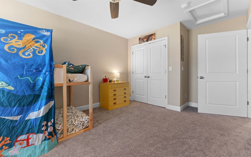 205 Red Oak Lane, Morgantown, West Virginia 26501, 3 Bedrooms Bedrooms, 7 Rooms Rooms,2 BathroomsBathrooms,Single Family Attached,For Sale,Red Oak,10159132