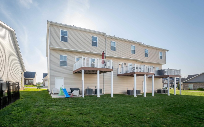 205 Red Oak Lane, Morgantown, West Virginia 26501, 3 Bedrooms Bedrooms, 7 Rooms Rooms,2 BathroomsBathrooms,Single Family Attached,For Sale,Red Oak,10159132