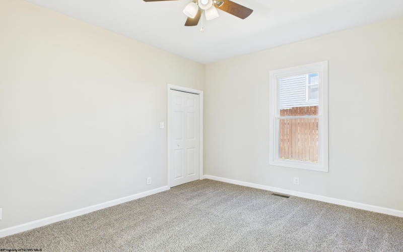 613 Stealey Avenue, Clarksburg, West Virginia 26301, 2 Bedrooms Bedrooms, 5 Rooms Rooms,1 BathroomBathrooms,Single Family Detached,For Sale,Stealey,10159128