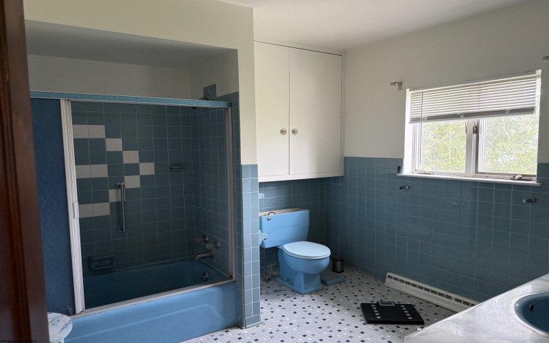 106 Findley Street, Elkins, West Virginia 26241, 2 Bedrooms Bedrooms, 6 Rooms Rooms,2 BathroomsBathrooms,Single Family Detached,For Sale,Findley,10159119