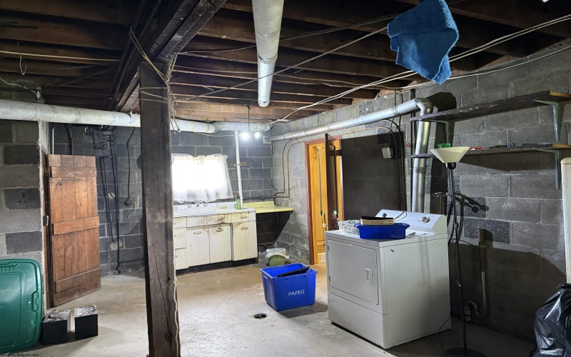 106 Findley Street, Elkins, West Virginia 26241, 2 Bedrooms Bedrooms, 6 Rooms Rooms,2 BathroomsBathrooms,Single Family Detached,For Sale,Findley,10159119