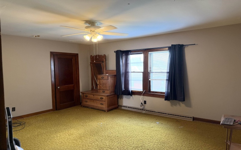 106 Findley Street, Elkins, West Virginia 26241, 2 Bedrooms Bedrooms, 6 Rooms Rooms,2 BathroomsBathrooms,Single Family Detached,For Sale,Findley,10159119