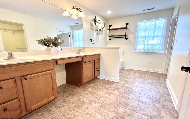 1029 Olivia Way, Morgantown, West Virginia 26508, 3 Bedrooms Bedrooms, 6 Rooms Rooms,2 BathroomsBathrooms,Single Family Detached,For Sale,Olivia,10159126