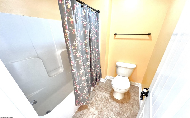 1029 Olivia Way, Morgantown, West Virginia 26508, 3 Bedrooms Bedrooms, 6 Rooms Rooms,2 BathroomsBathrooms,Single Family Detached,For Sale,Olivia,10159126