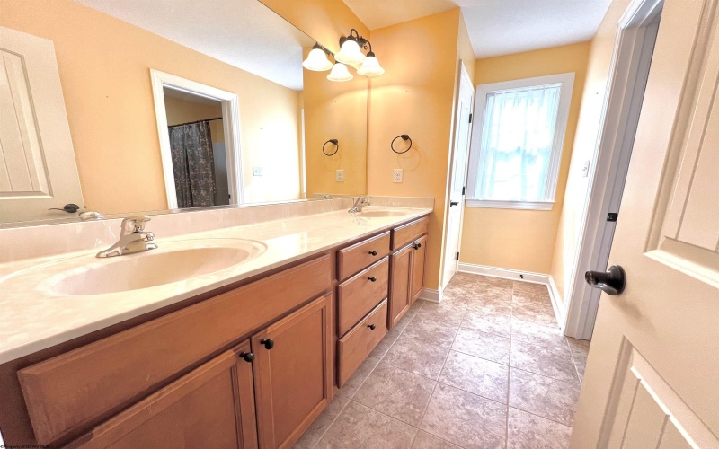 1029 Olivia Way, Morgantown, West Virginia 26508, 3 Bedrooms Bedrooms, 6 Rooms Rooms,2 BathroomsBathrooms,Single Family Detached,For Sale,Olivia,10159126