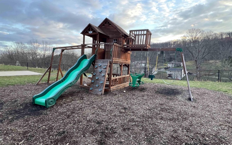 1029 Olivia Way, Morgantown, West Virginia 26508, 3 Bedrooms Bedrooms, 6 Rooms Rooms,2 BathroomsBathrooms,Single Family Detached,For Sale,Olivia,10159126