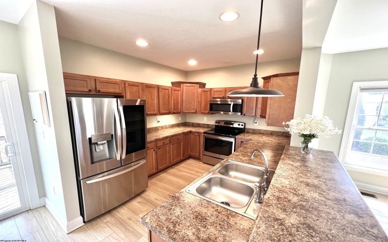 1029 Olivia Way, Morgantown, West Virginia 26508, 3 Bedrooms Bedrooms, 6 Rooms Rooms,2 BathroomsBathrooms,Single Family Detached,For Sale,Olivia,10159126