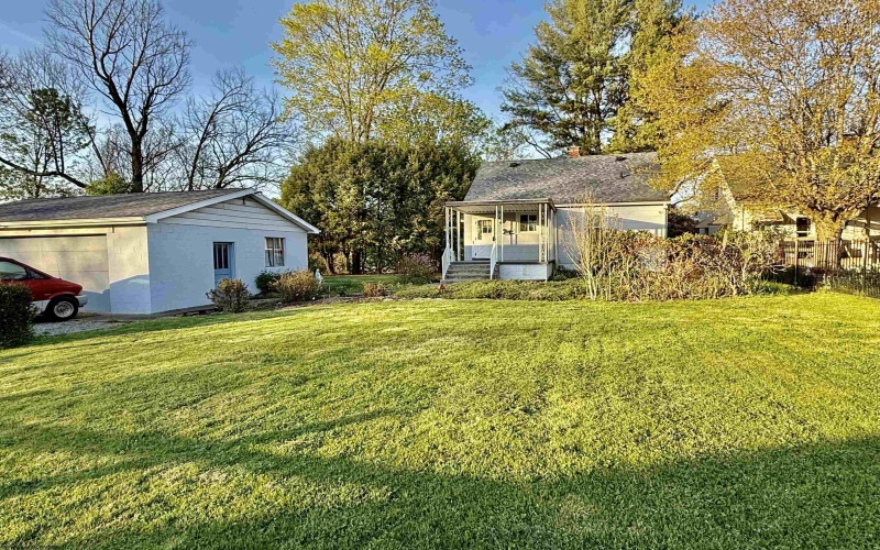 218 Cochran Street, Fairmont, West Virginia 26554, 3 Bedrooms Bedrooms, 6 Rooms Rooms,2 BathroomsBathrooms,Single Family Detached,For Sale,Cochran,10159117