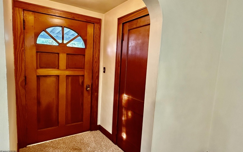 218 Cochran Street, Fairmont, West Virginia 26554, 3 Bedrooms Bedrooms, 6 Rooms Rooms,2 BathroomsBathrooms,Single Family Detached,For Sale,Cochran,10159117
