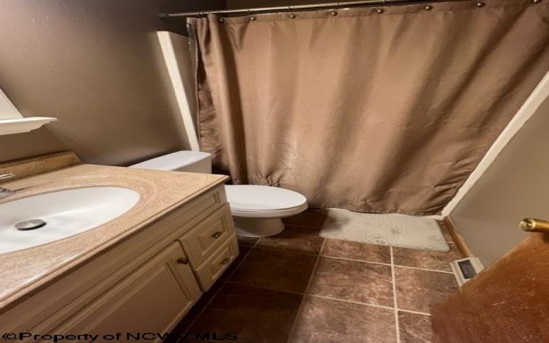 199 Circle Drive, Buckhannon, West Virginia 26201, 4 Bedrooms Bedrooms, 8 Rooms Rooms,2 BathroomsBathrooms,Single Family Detached,For Sale,Circle,10159118