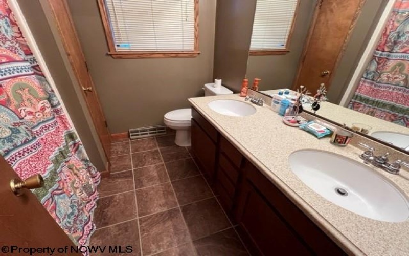 199 Circle Drive, Buckhannon, West Virginia 26201, 4 Bedrooms Bedrooms, 8 Rooms Rooms,2 BathroomsBathrooms,Single Family Detached,For Sale,Circle,10159118