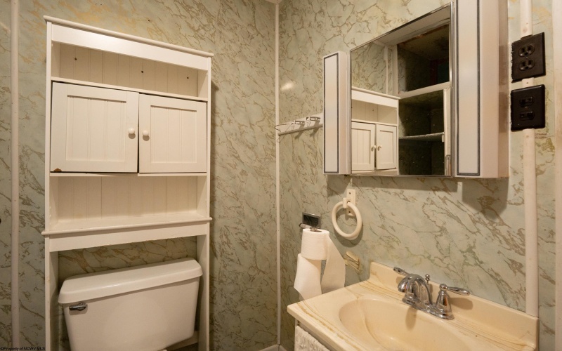330 Buxton Street, Thomas, West Virginia 26292, 3 Bedrooms Bedrooms, 7 Rooms Rooms,1 BathroomBathrooms,Single Family Detached,For Sale,Buxton,10159122