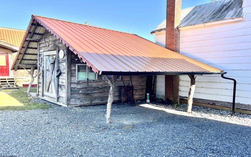 169 B Eighth Street, Davis, West Virginia 26260-0169, 1 Bedroom Bedrooms, 4 Rooms Rooms,1 BathroomBathrooms,Single Family Detached,For Sale,Eighth,10159124