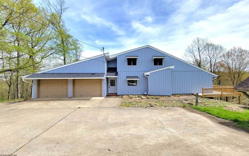 111 Stonewall Road, Fairmont, West Virginia 26554, 3 Bedrooms Bedrooms, 7 Rooms Rooms,2 BathroomsBathrooms,Single Family Detached,For Sale,Stonewall,10159144