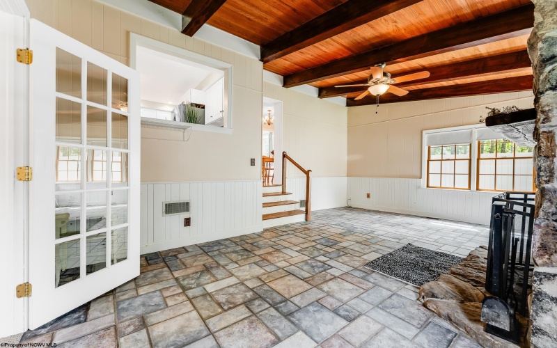 305 Mulberry Street, Morgantown, West Virginia 26505, 4 Bedrooms Bedrooms, 10 Rooms Rooms,2 BathroomsBathrooms,Single Family Detached,For Sale,Mulberry,10159145