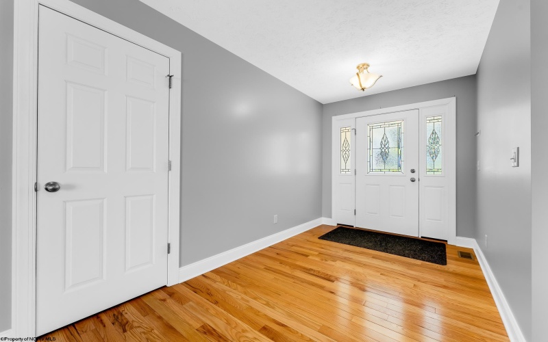 205 Eastgate Drive, Morgantown, West Virginia 26508, 3 Bedrooms Bedrooms, 7 Rooms Rooms,2 BathroomsBathrooms,Single Family Detached,For Sale,Eastgate,10159143