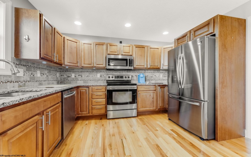 205 Eastgate Drive, Morgantown, West Virginia 26508, 3 Bedrooms Bedrooms, 7 Rooms Rooms,2 BathroomsBathrooms,Single Family Detached,For Sale,Eastgate,10159143