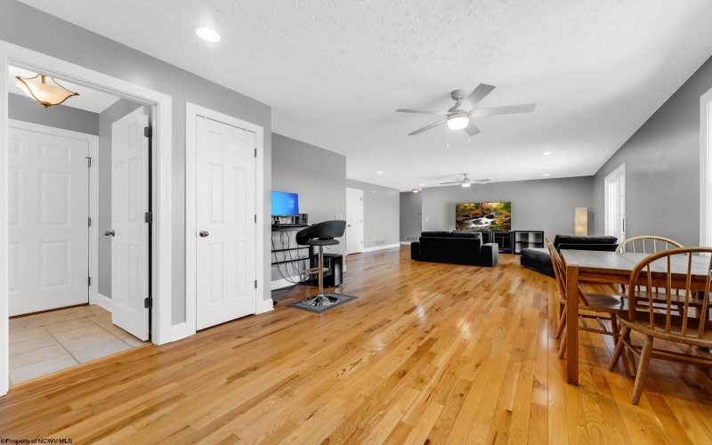 205 Eastgate Drive, Morgantown, West Virginia 26508, 3 Bedrooms Bedrooms, 7 Rooms Rooms,2 BathroomsBathrooms,Single Family Detached,For Sale,Eastgate,10159143
