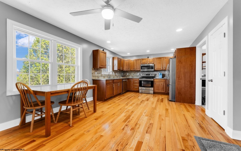 205 Eastgate Drive, Morgantown, West Virginia 26508, 3 Bedrooms Bedrooms, 7 Rooms Rooms,2 BathroomsBathrooms,Single Family Detached,For Sale,Eastgate,10159143