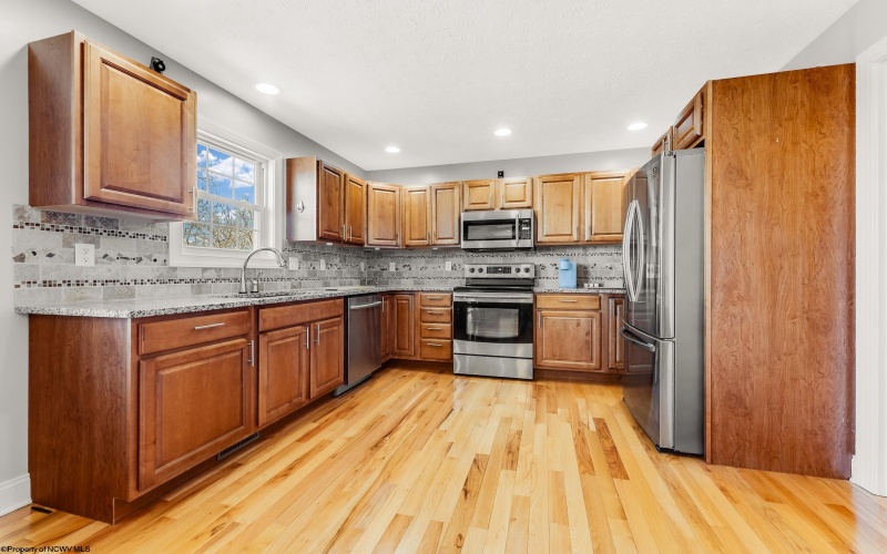 205 Eastgate Drive, Morgantown, West Virginia 26508, 3 Bedrooms Bedrooms, 7 Rooms Rooms,2 BathroomsBathrooms,Single Family Detached,For Sale,Eastgate,10159143