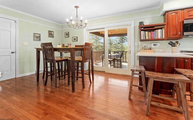 669 Westview Avenue, Morgantown, West Virginia 26505, 5 Bedrooms Bedrooms, 11 Rooms Rooms,3 BathroomsBathrooms,Single Family Detached,For Sale,Westview,10159142