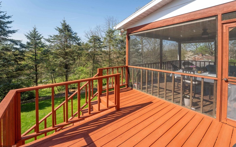 669 Westview Avenue, Morgantown, West Virginia 26505, 5 Bedrooms Bedrooms, 11 Rooms Rooms,3 BathroomsBathrooms,Single Family Detached,For Sale,Westview,10159142