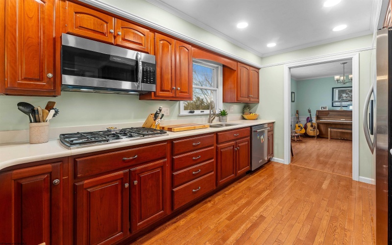 669 Westview Avenue, Morgantown, West Virginia 26505, 5 Bedrooms Bedrooms, 11 Rooms Rooms,3 BathroomsBathrooms,Single Family Detached,For Sale,Westview,10159142