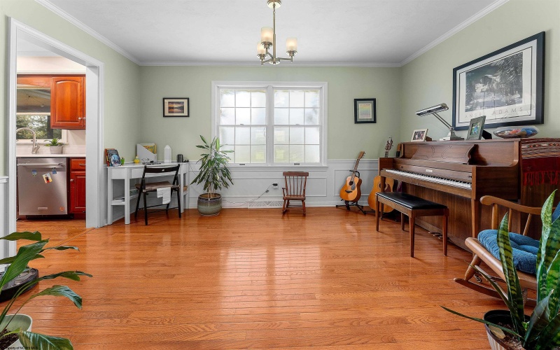 669 Westview Avenue, Morgantown, West Virginia 26505, 5 Bedrooms Bedrooms, 11 Rooms Rooms,3 BathroomsBathrooms,Single Family Detached,For Sale,Westview,10159142