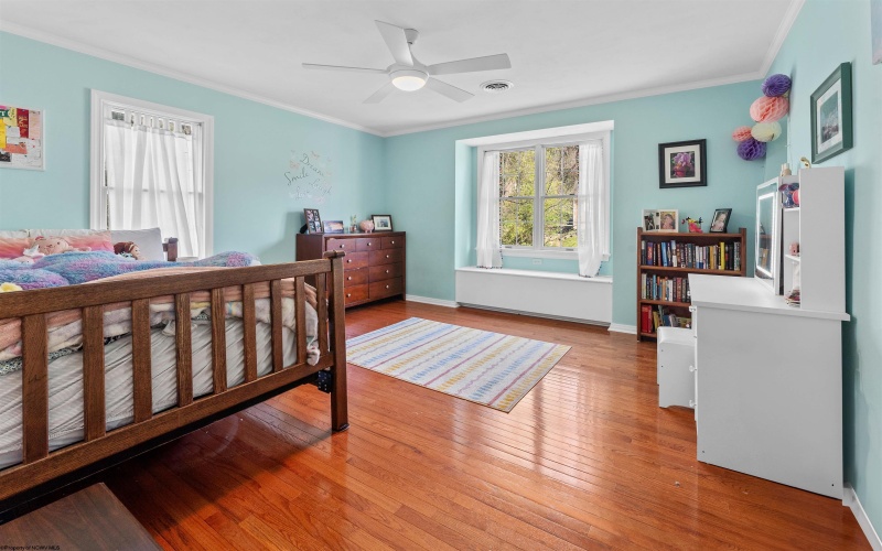 669 Westview Avenue, Morgantown, West Virginia 26505, 5 Bedrooms Bedrooms, 11 Rooms Rooms,3 BathroomsBathrooms,Single Family Detached,For Sale,Westview,10159142