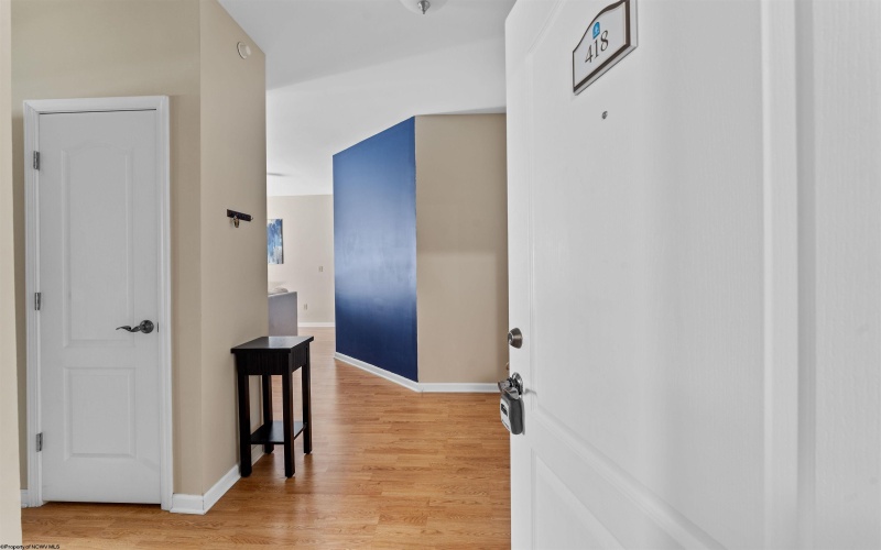418 Fountain View Drive, Morgantown, West Virginia 26505, 2 Bedrooms Bedrooms, 5 Rooms Rooms,2 BathroomsBathrooms,Single Family Attached,For Sale,Fountain View,10159148
