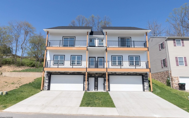 71 Hall Valley Court, Bridgeport, West Virginia 26330, 3 Bedrooms Bedrooms, 6 Rooms Rooms,2 BathroomsBathrooms,Single Family Attached,For Sale,Hall Valley,10159170