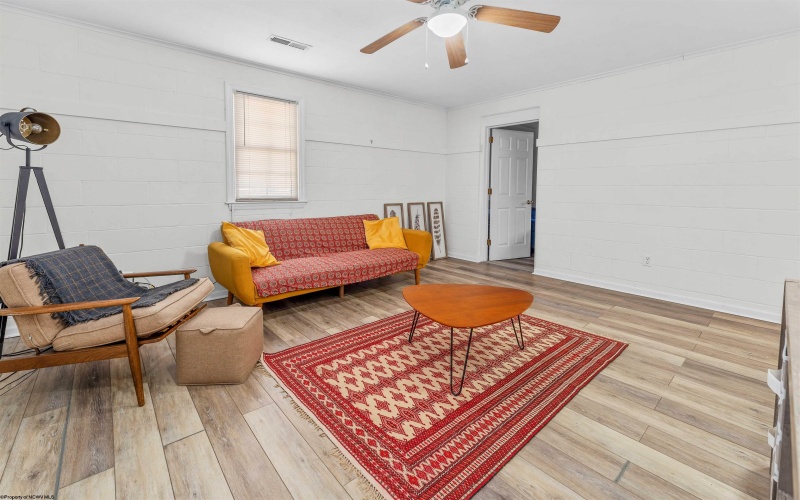 484 Inglewood Boulevard, Morgantown, West Virginia 26505, ,Multi-unit/income,For Sale,Inglewood,10159169