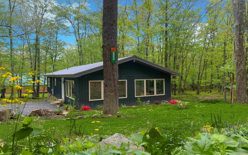 600 Woodbine Drive, Terra Alta, West Virginia 26764, 2 Bedrooms Bedrooms, 5 Rooms Rooms,2 BathroomsBathrooms,Single Family Detached,For Sale,Woodbine,10159155